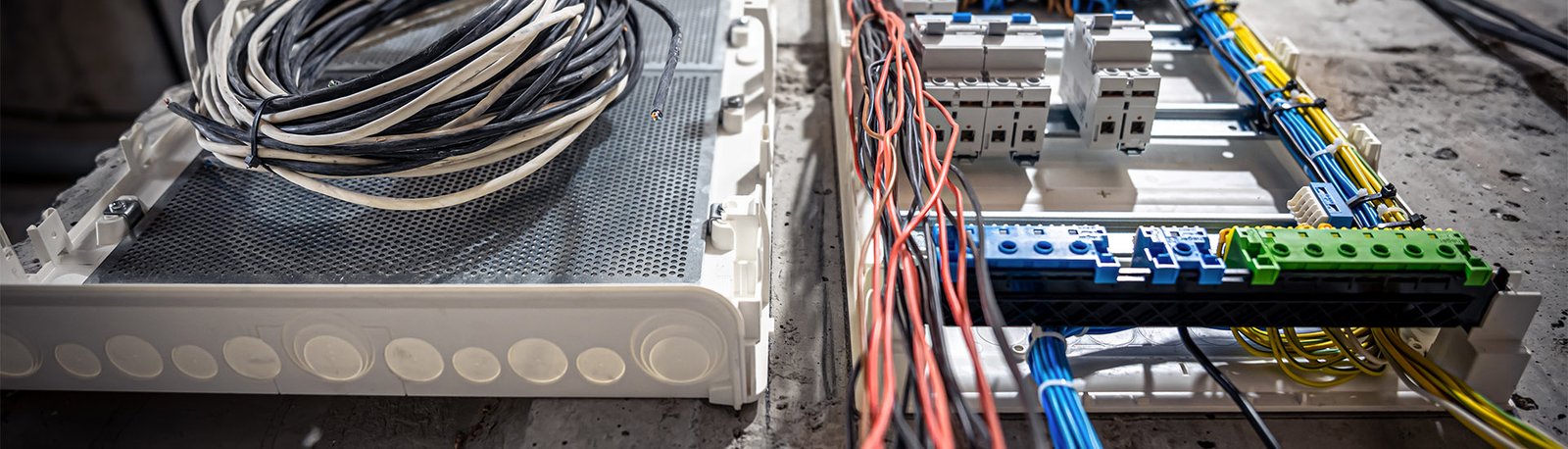 Emergency Electrical Services: Dealing with Burning Smells from Your Electricals